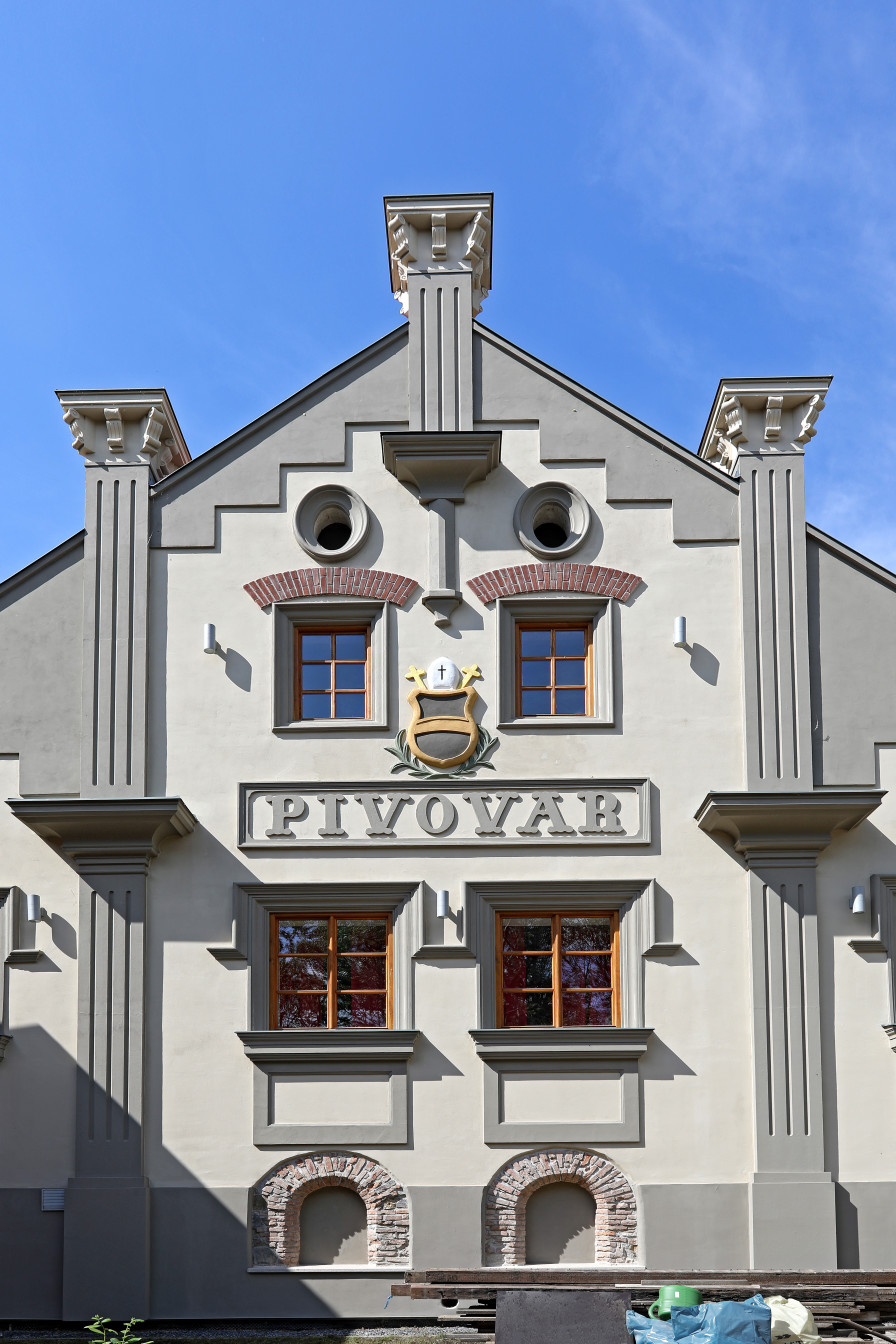 Photo 1 Únětický pivovar